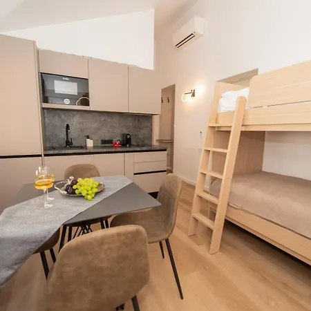 Medici Apartamento Omiš